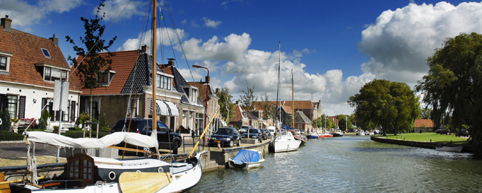 Segeln Holland: Anlegestelle vor der Haustür