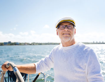 Modische und funktionale Segelmützen Segler mit Segelmütze