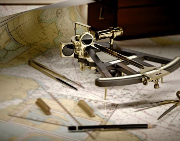 Prüfungsdauer beim Sporthochseeschifferschein Benötigte Navigationsinstrumente für den Sporthochseeschifferschein