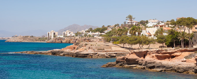 Segeln Murcia Segeln Murcia: Rote Gesteinsbuchten