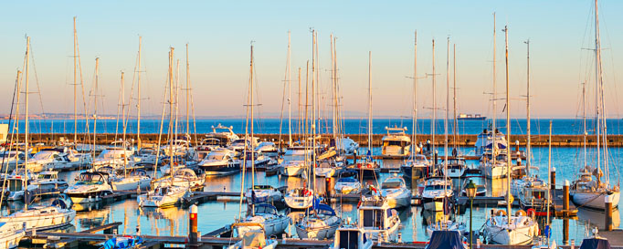 Segeln Portugal: Segelboote im Hafen