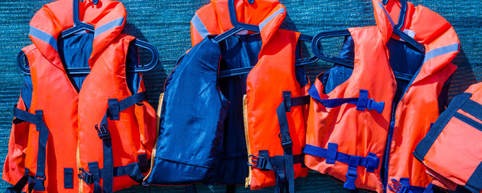 Sicherheit auf dem Wasser Sicherheit auf dem Wasser: Schwimmwesten